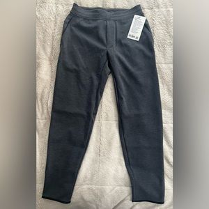 Lululemon, Gridliner fleece jogger, men’s medium